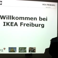 2011_04ikea0002.JPG